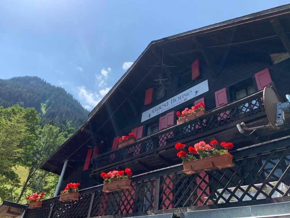 Guest House Du Grand Paradis - On Piste Champery Luaran gambar